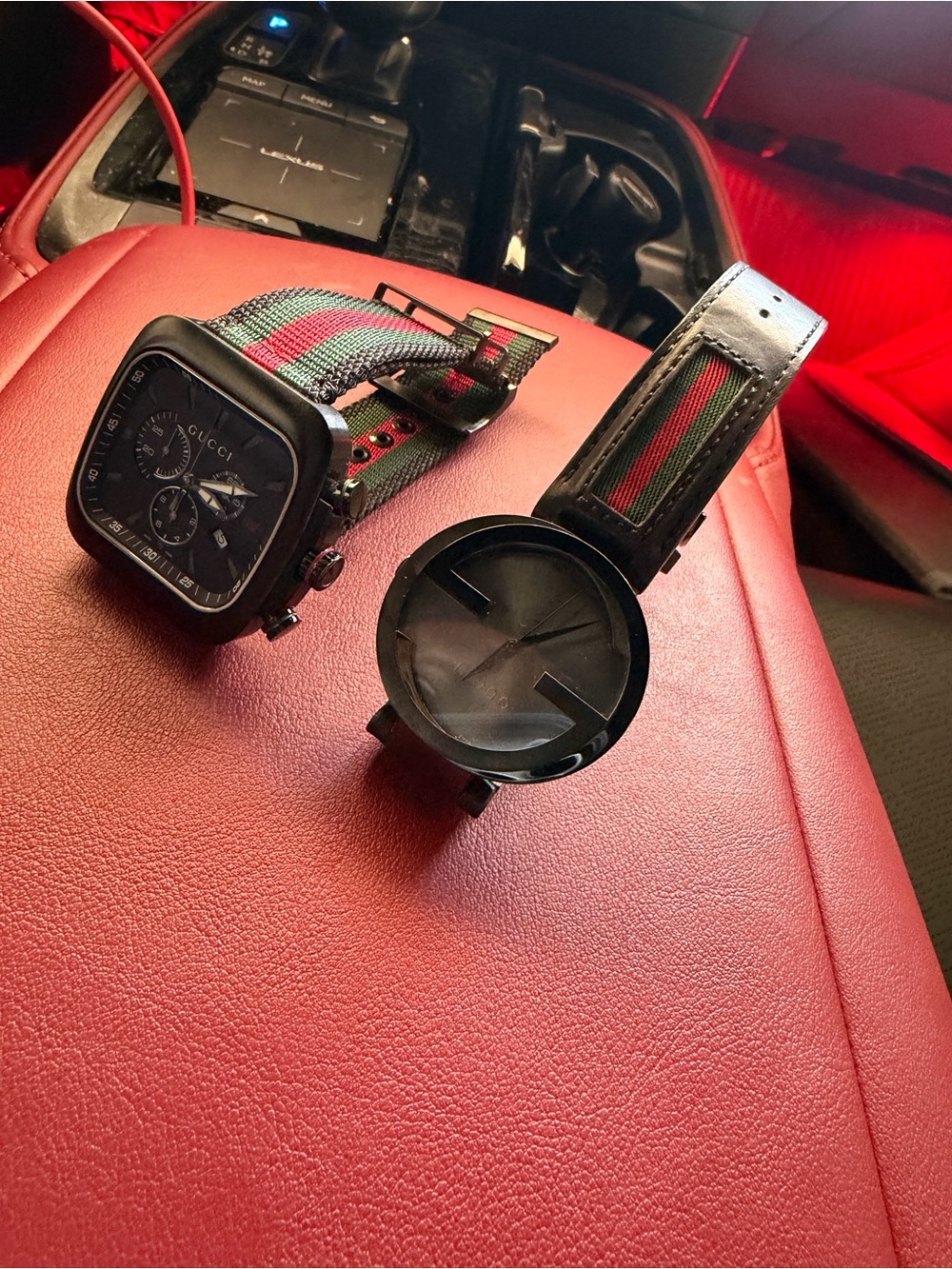 Lot of 2 Gucci Watches - Picture 2 of 4